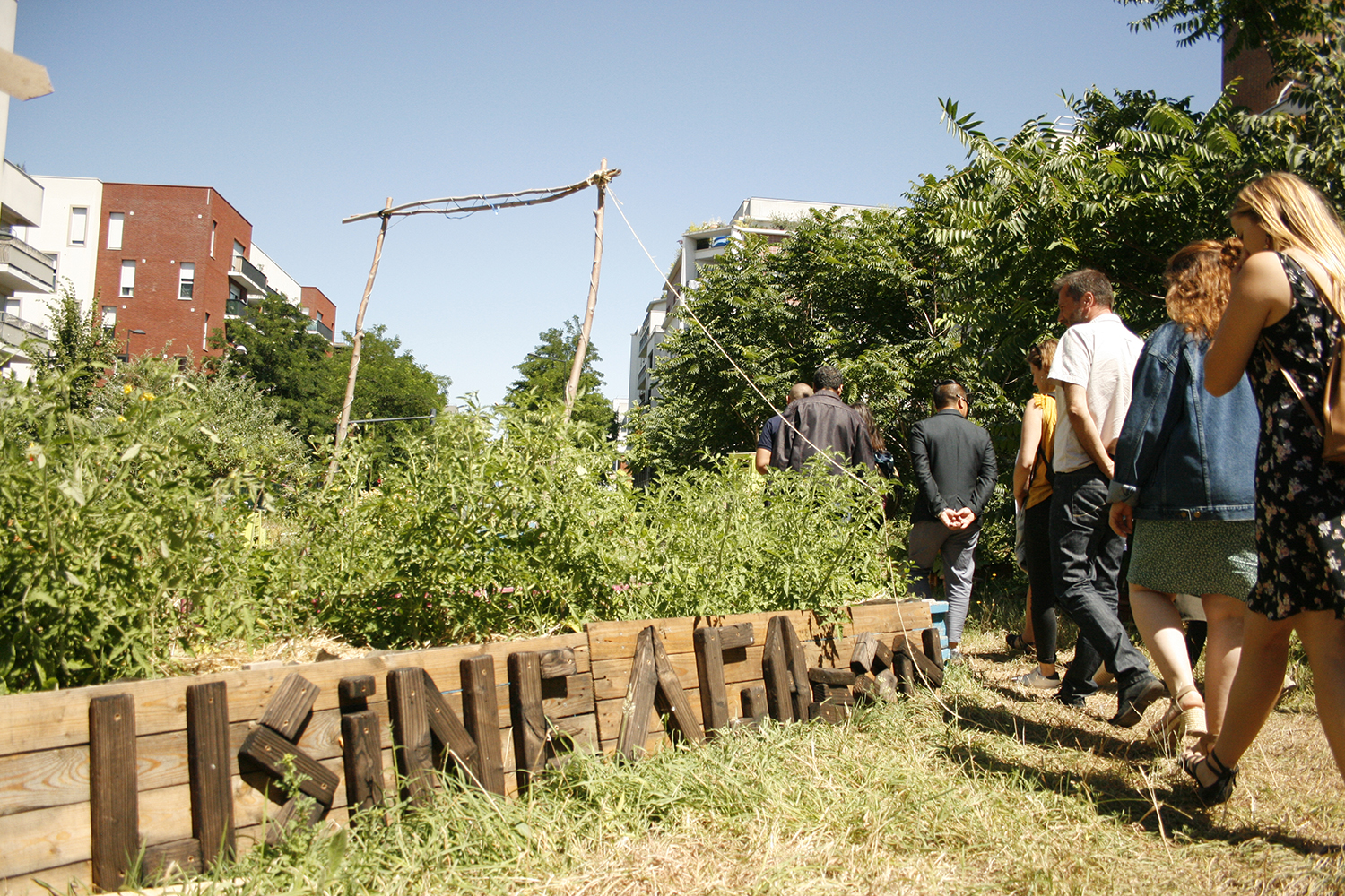 Visite de l'Usine à gazon, jardin partagé ouvert à tous © Pauline Olmedo